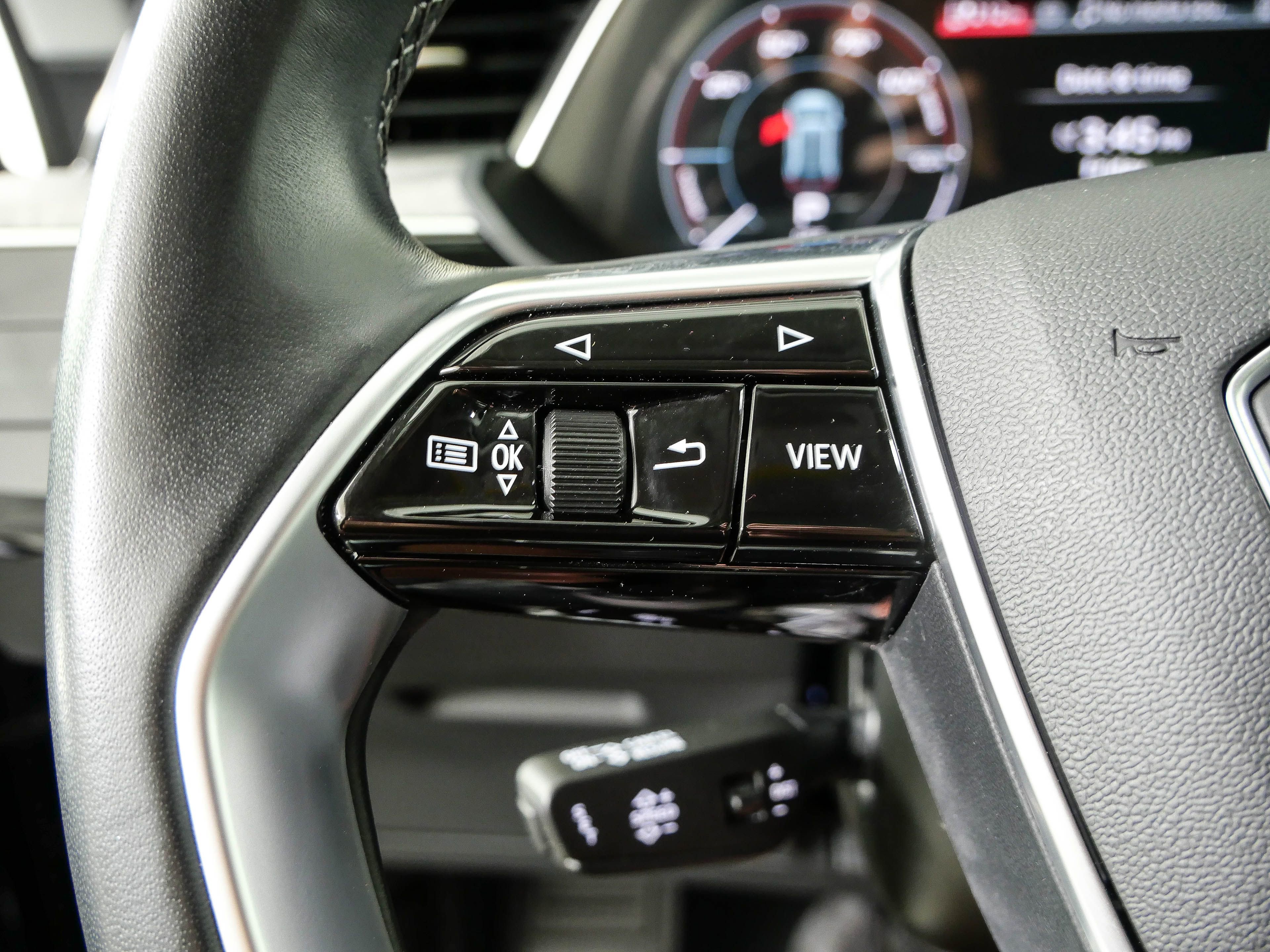 Used 2024 Audi Q8 e-tron Prestige w/ Prestige Package AWD/4WD image 10