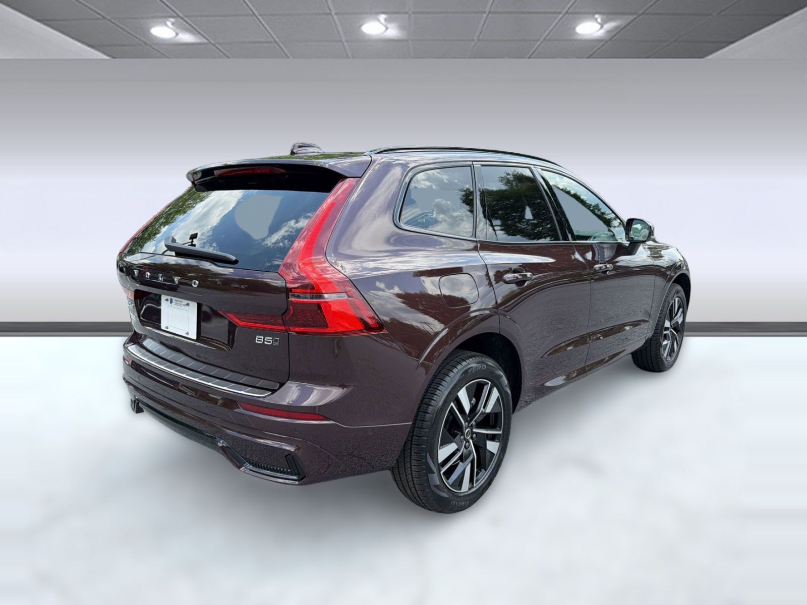 New 2026 Volvo XC60 B5 Plus w/ Climate Package AWD/4WD image 9