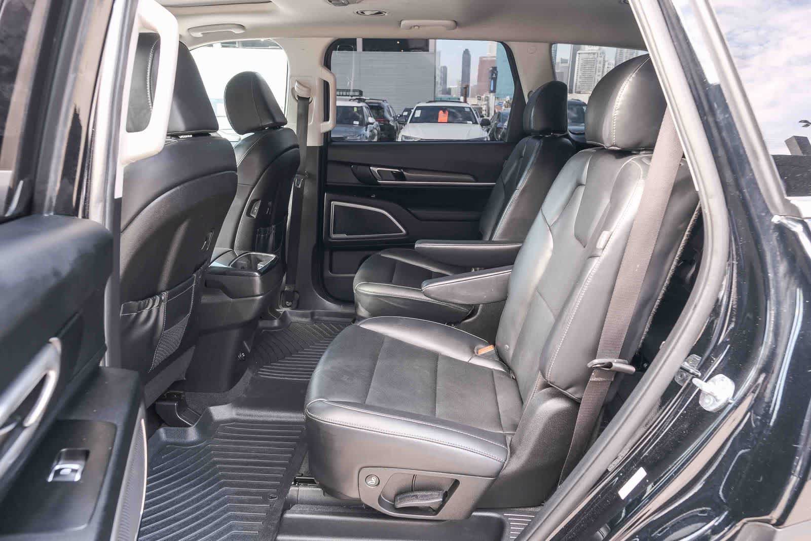 Used 2024 Kia Telluride S w/ S Sunroof Package FWD image 19