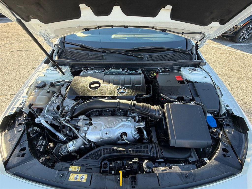 Used 2023 Mercedes-Benz CLA 250 4MATIC image 26