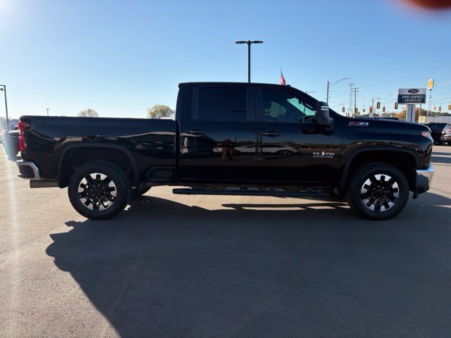Used 2020 Chevrolet Silverado 2500 LT w/ Texas Edition AWD/4WD image 8