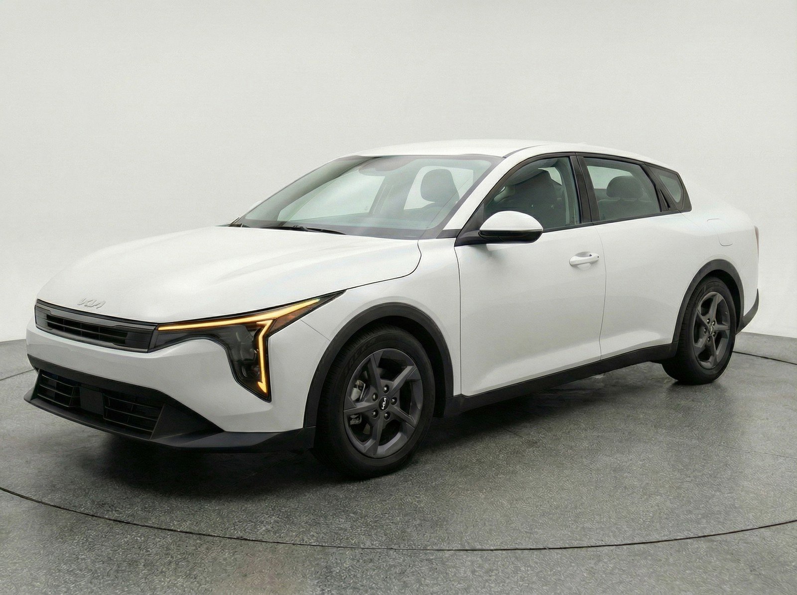 Used 2025 Kia K4 FWD image 3