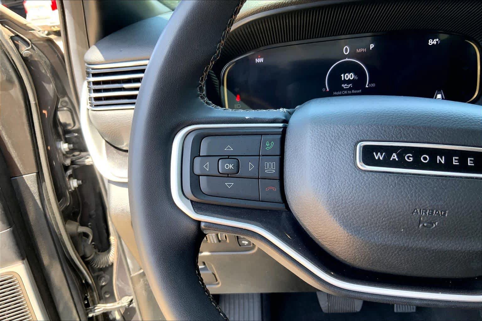 Used 2022 Jeep Wagoneer Series I w/ Convenience Group I AWD/4WD image 22