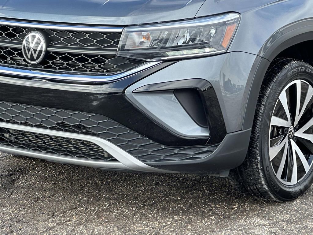 Used 2022 Volkswagen Taos SE image 8