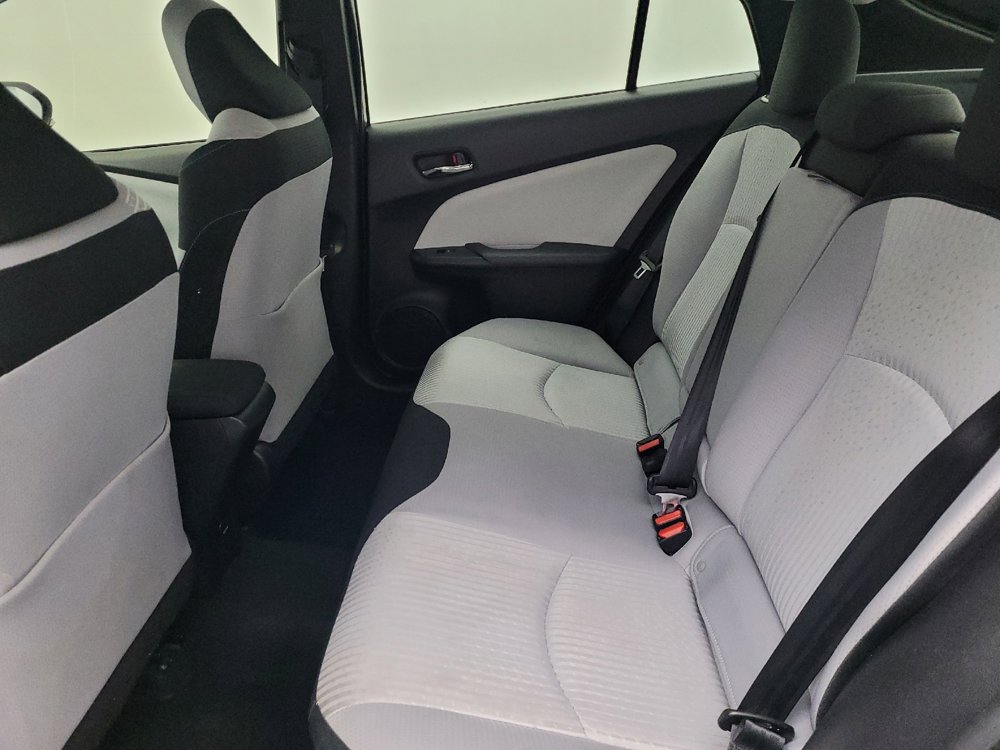 Used 2017 Toyota Prius Two image 18