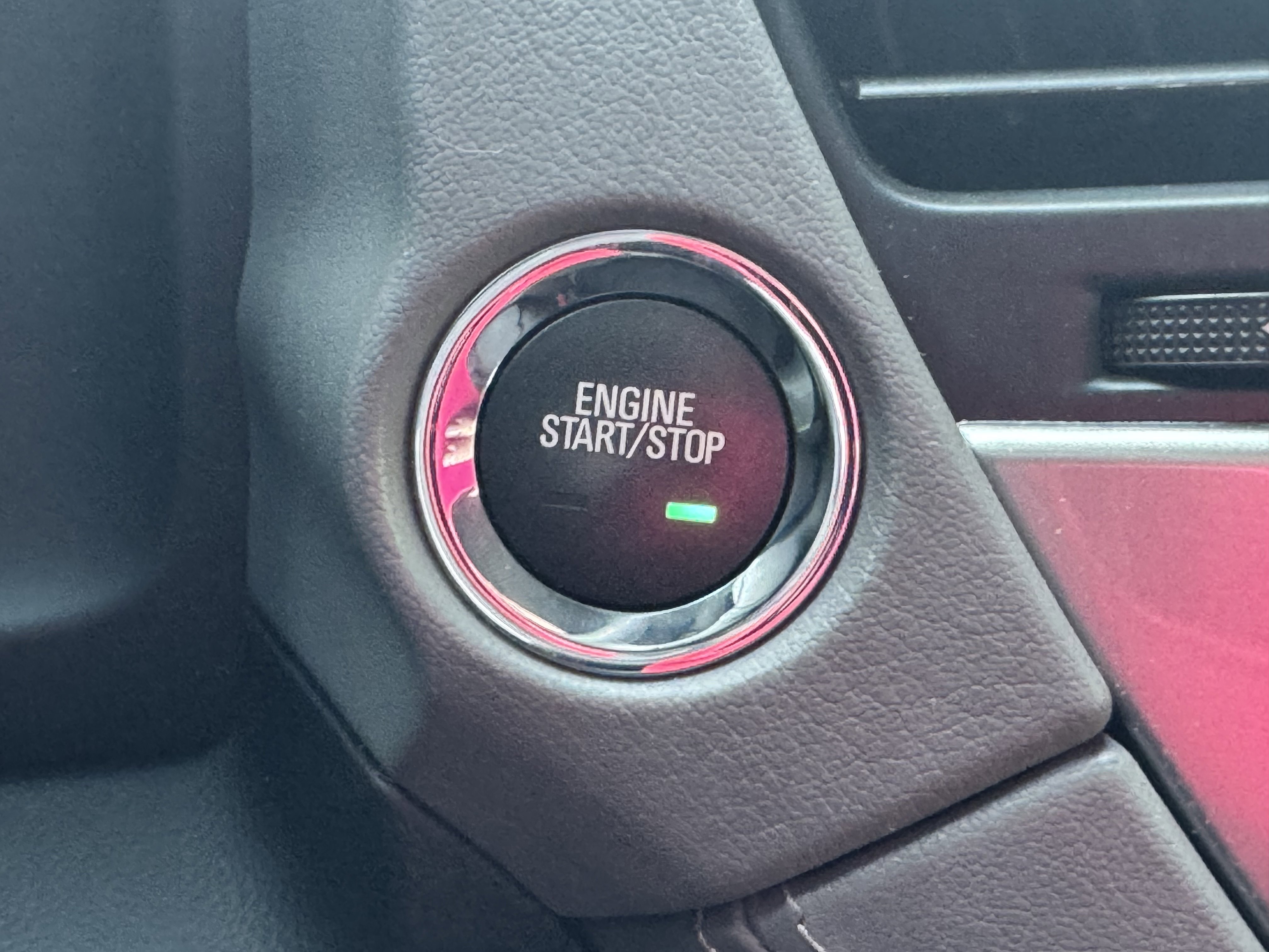 Used 2018 Chevrolet Tahoe LT w/ Luxury Package image 17