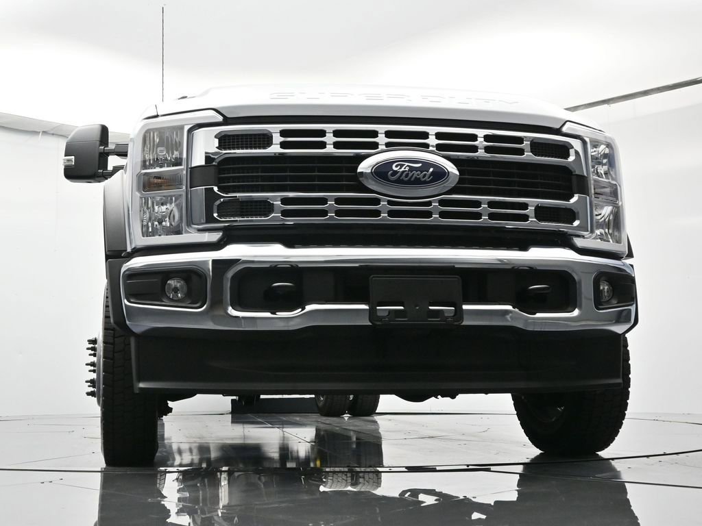 New 2026 Ford F550 4x4 Regular Cab Super Duty image 36