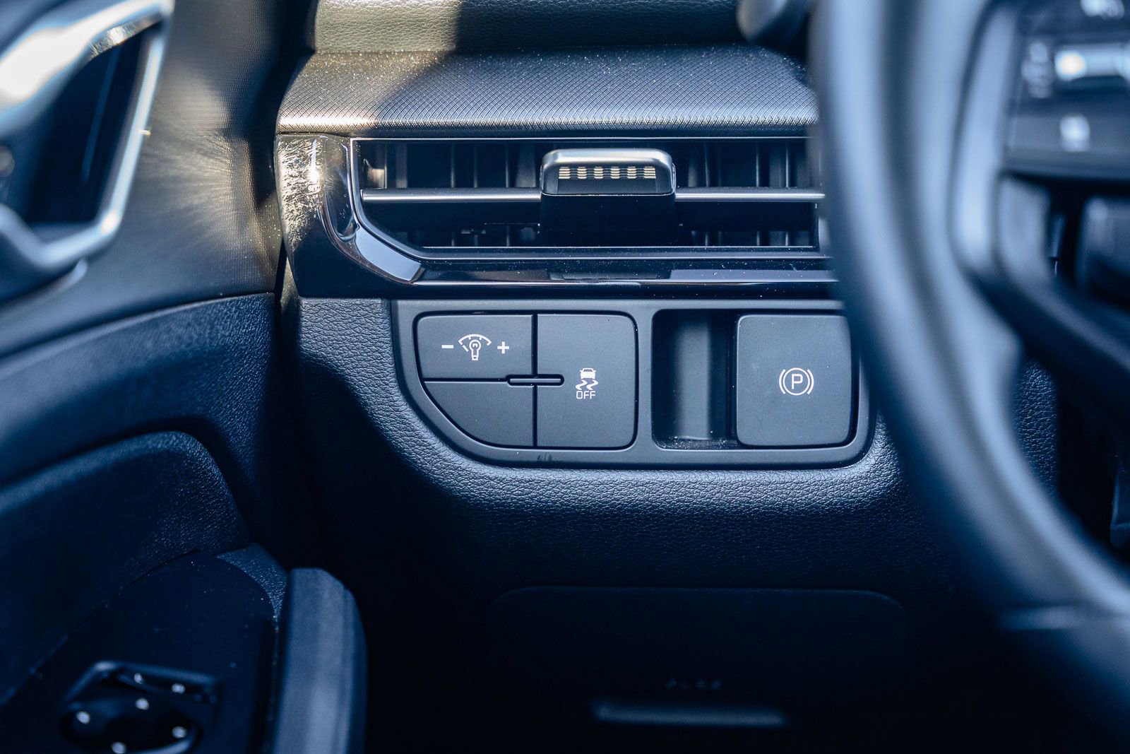 Used 2026 Kia Sportage LX w/ LX Convenience Package image 23