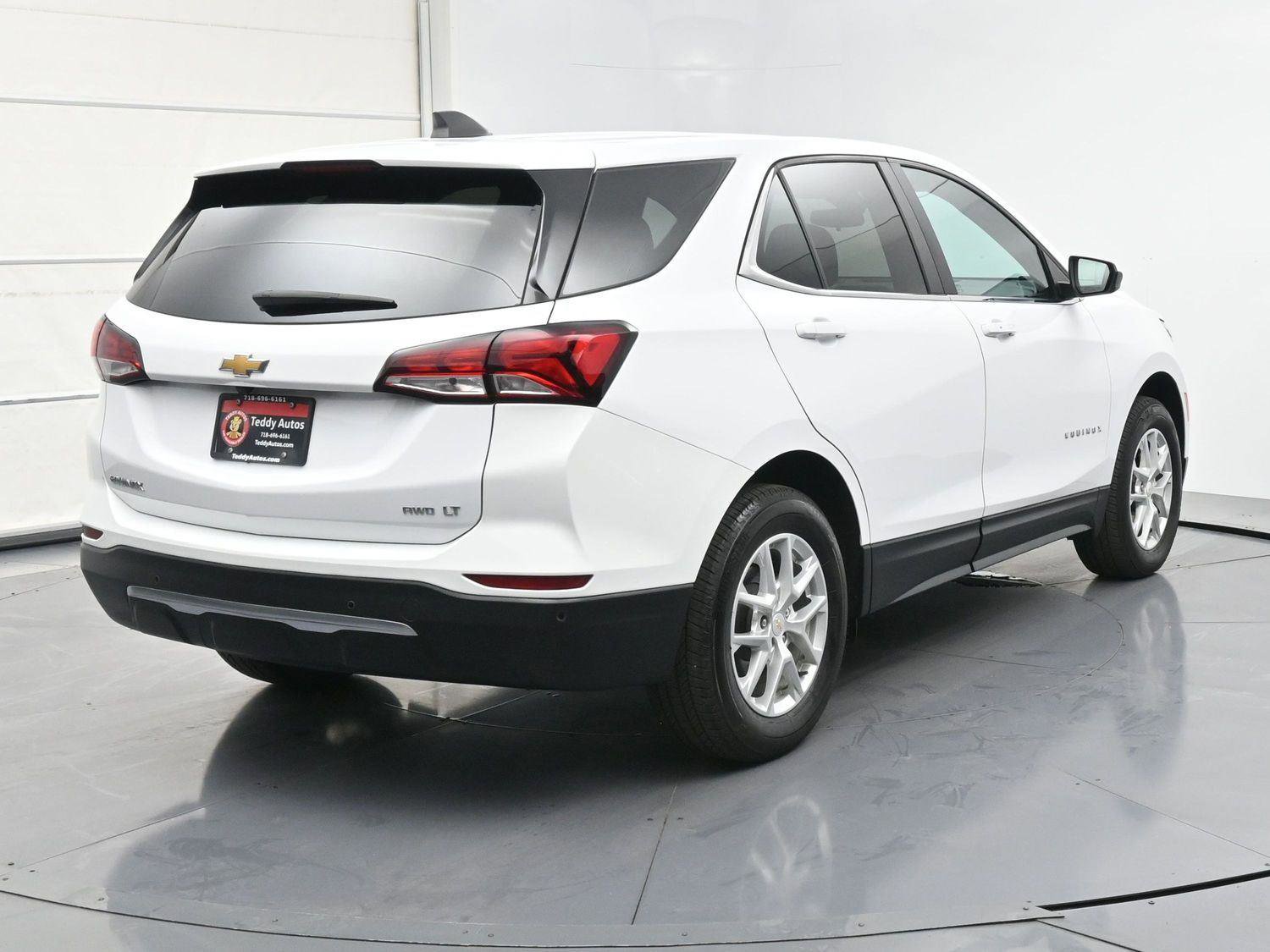 Used 2023 Chevrolet Equinox LT image 25