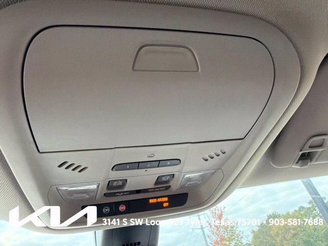 Used 2018 Buick Enclave Avenir w/ Avenir Technology Package FWD image 22