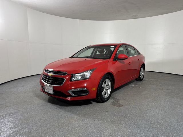 Used 2015 Chevrolet Cruze LT image 2