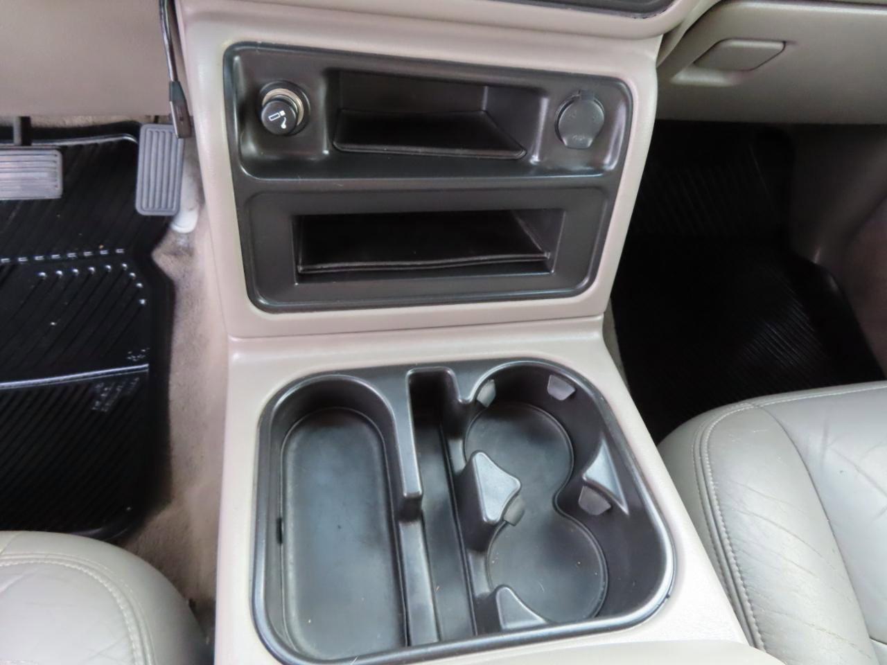 Used 2005 Chevrolet Silverado 2500 LT w/ Heavy-Duty Power Package image 37