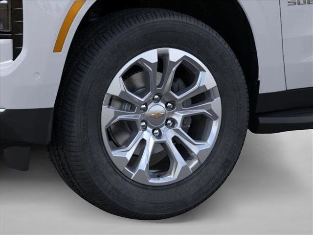 New 2026 Chevrolet Suburban LT image 9
