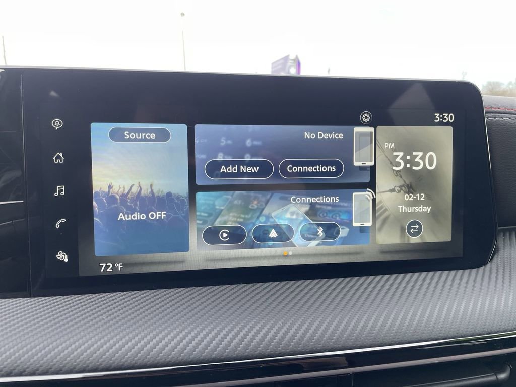 Used 2025 Nissan Kicks SR image 12