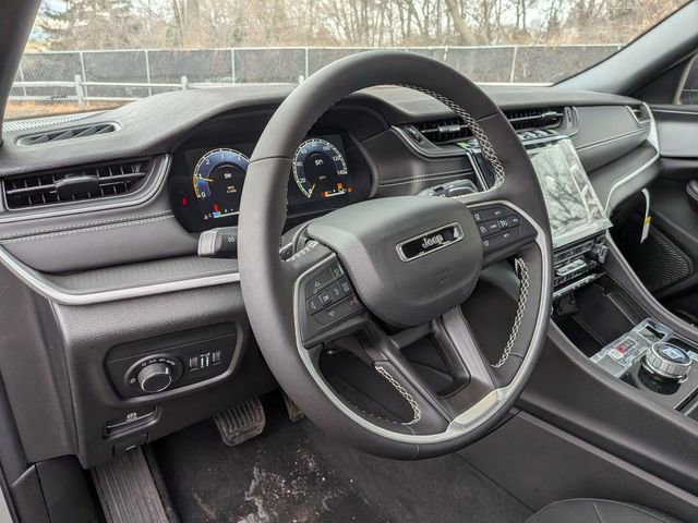 New 2026 Jeep Grand Cherokee L Laredo image 11