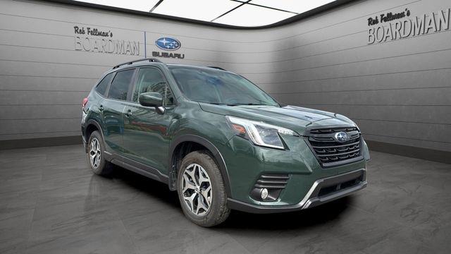 Used 2023 Subaru Forester Premium image 2