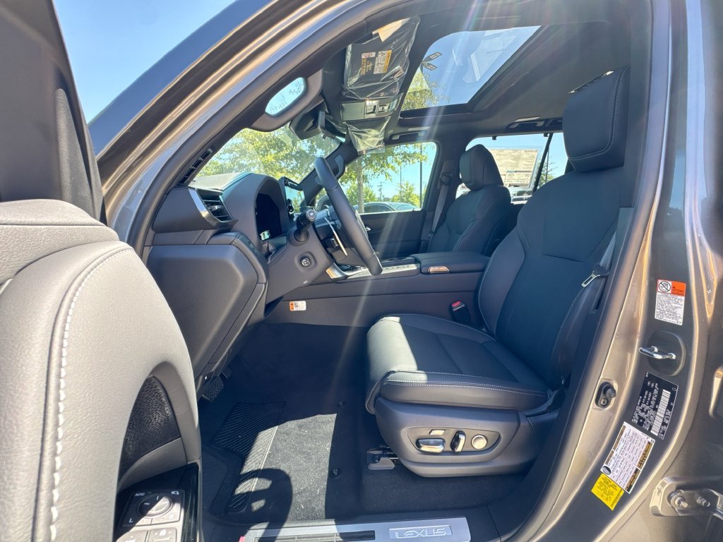 New 2026 Lexus LX 700h Luxury AWD/4WD image 19
