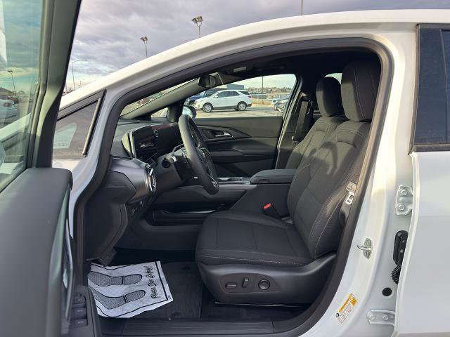 New 2026 Chevrolet Equinox EV LT w/ Comfort Package image 16