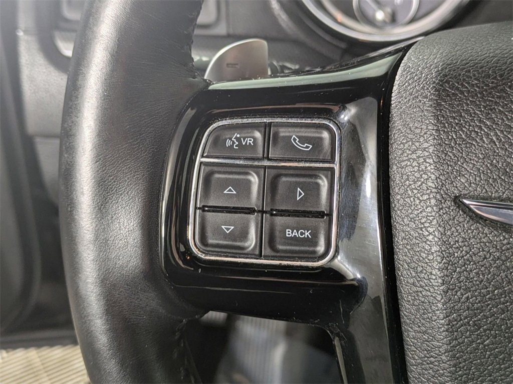 Used 2014 Chrysler 300 S image 20