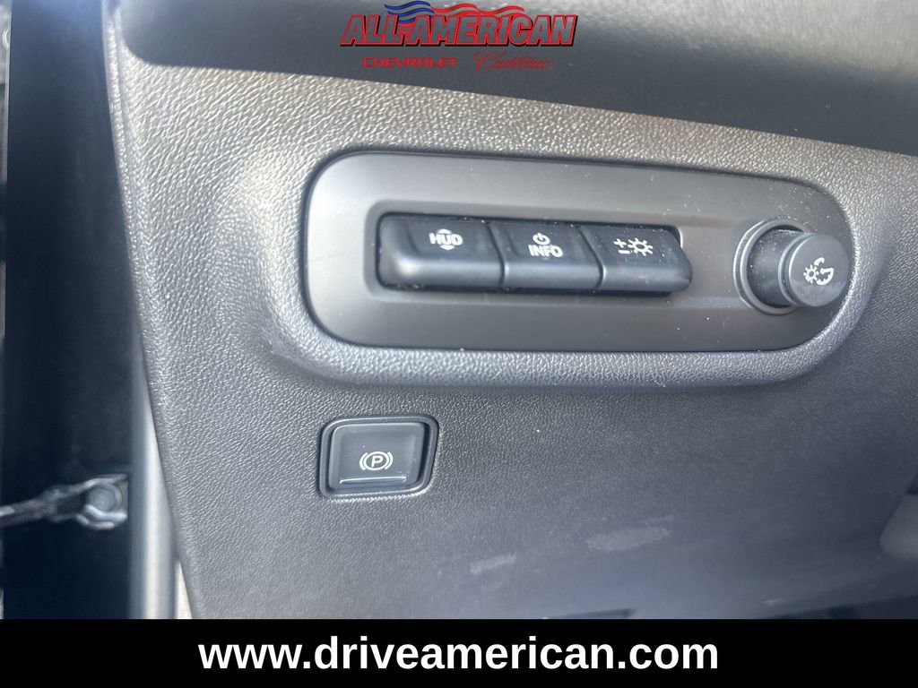 Used 2022 GMC Terrain Denali w/ Black Diamond Edition image 17