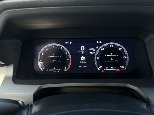 Used 2024 Toyota Tacoma TRD Sport image 32