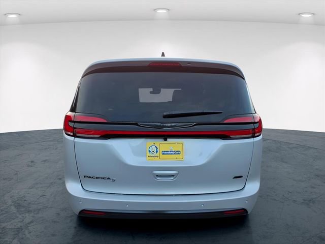 New 2026 Chrysler Pacifica Select image 8