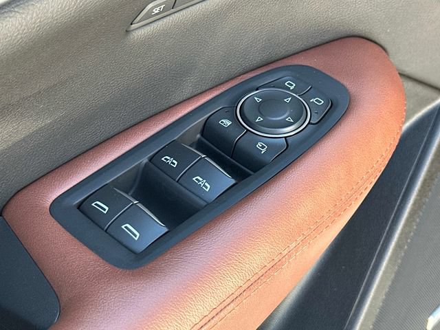 Used 2022 Cadillac XT5 Premium Luxury w/ LPO, ONYX Package AWD/4WD image 14