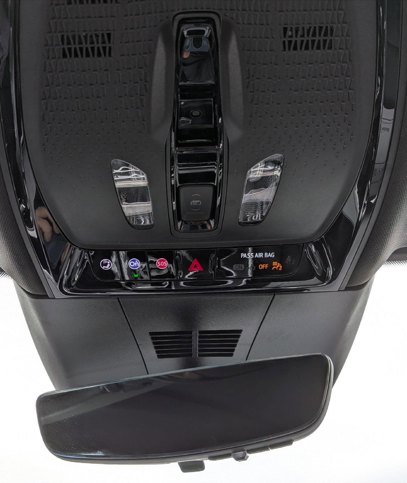 Used 2025 Cadillac Lyriq Sport AWD/4WD image 19