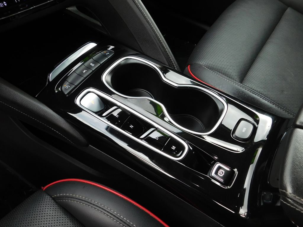 Used 2023 Buick Envision Essence w/ Sport Touring Package image 23