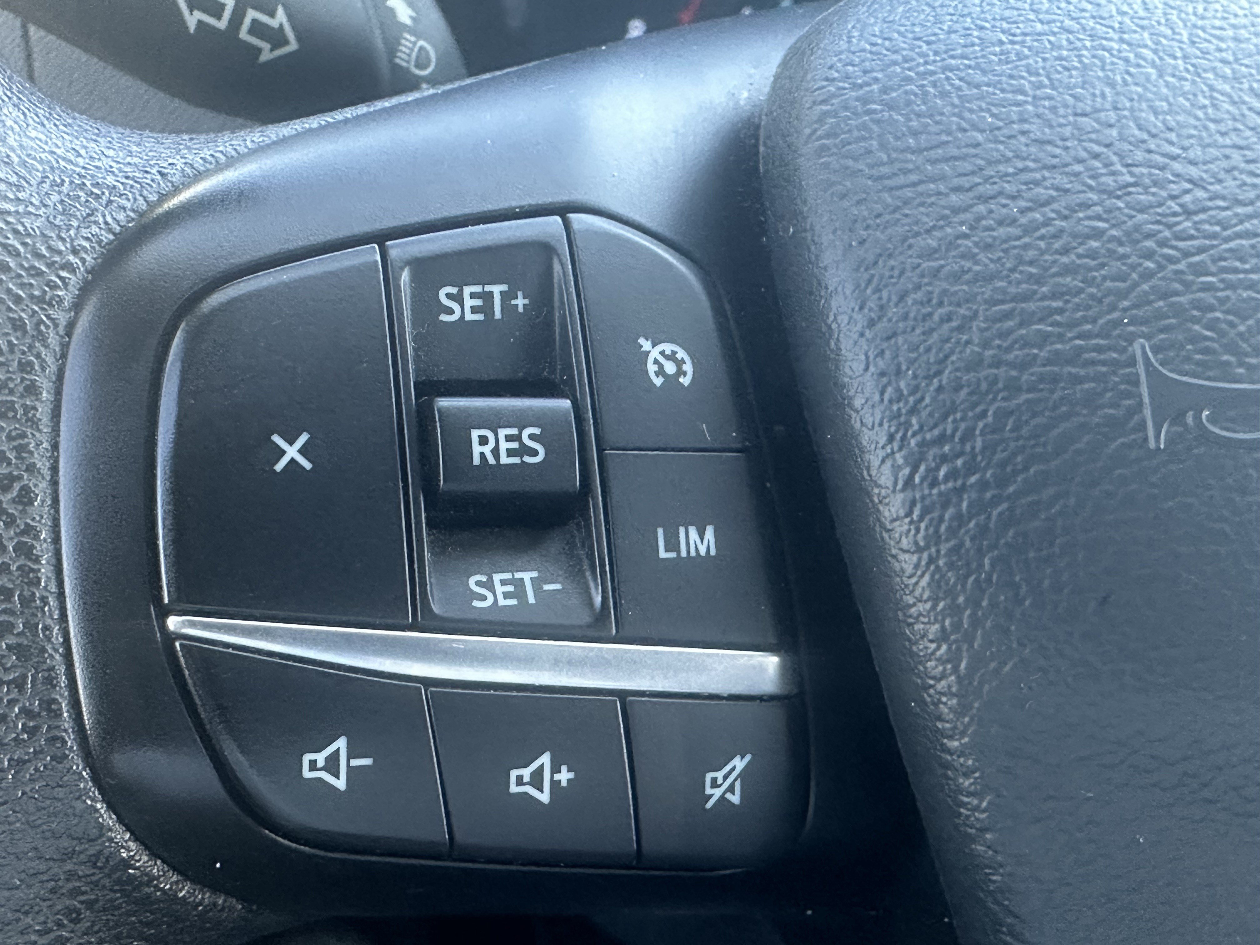 Used 2024 Ford Transit 250 148 Medium Roof w/ Load Area Protection Package RWD image 22