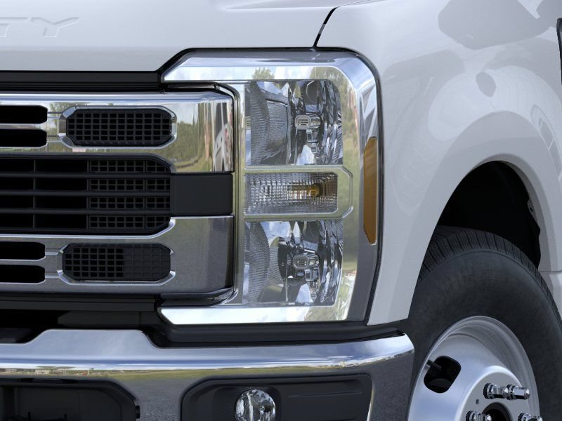 New 2026 Ford F350 XL w/ XL Chrome Package RWD image 17