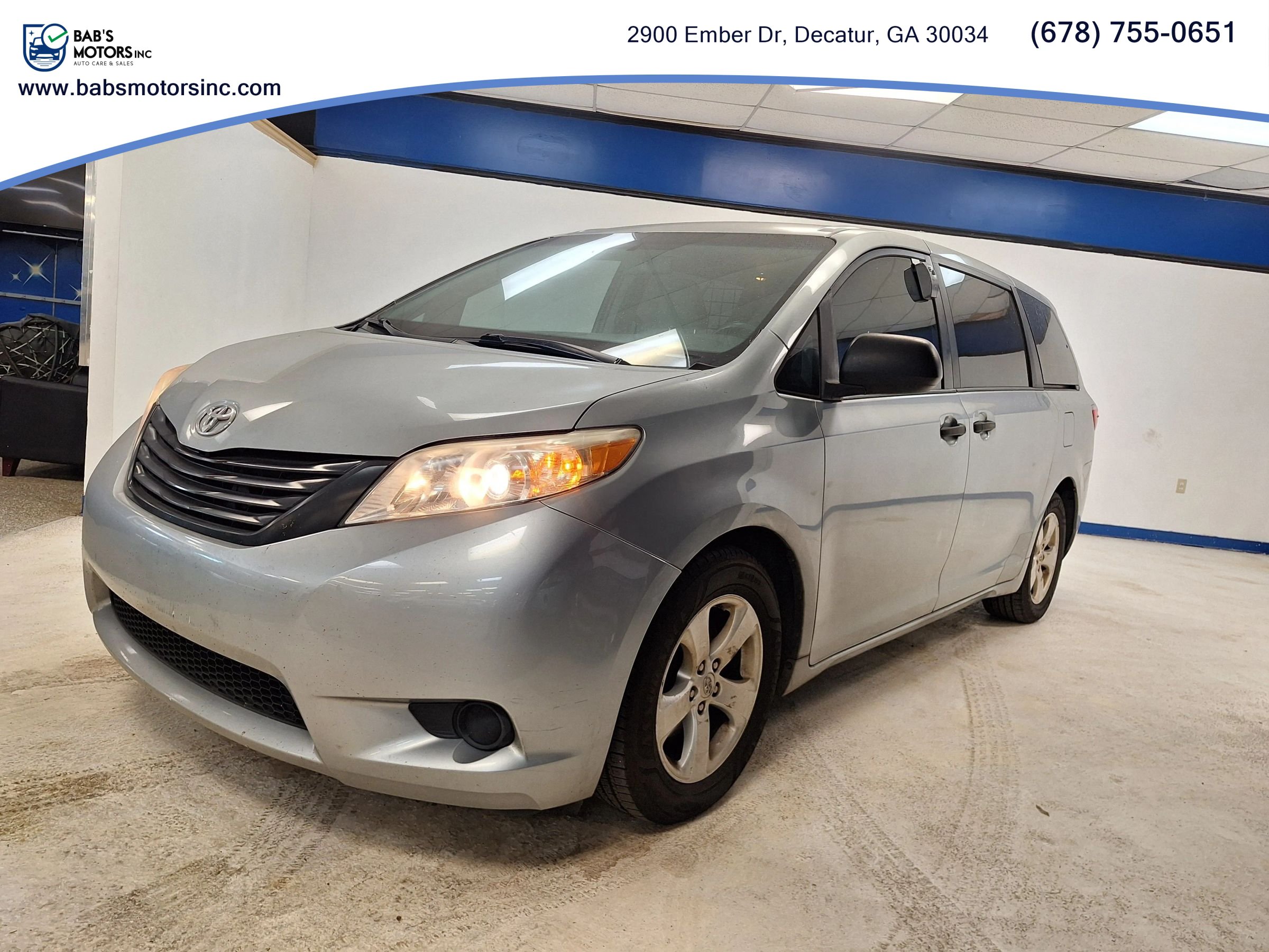 Used 2015 Toyota Sienna L FWD image 3