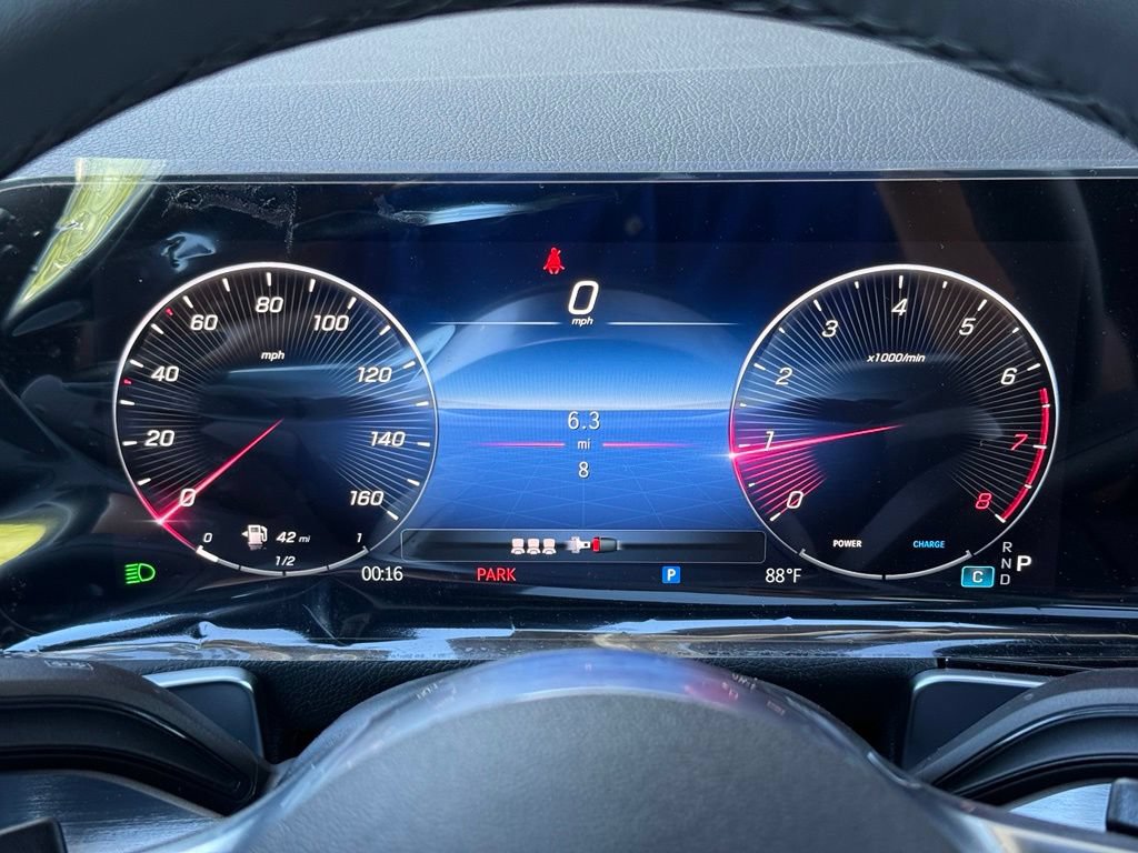 New 2026 Mercedes-Benz GLB 250 image 12