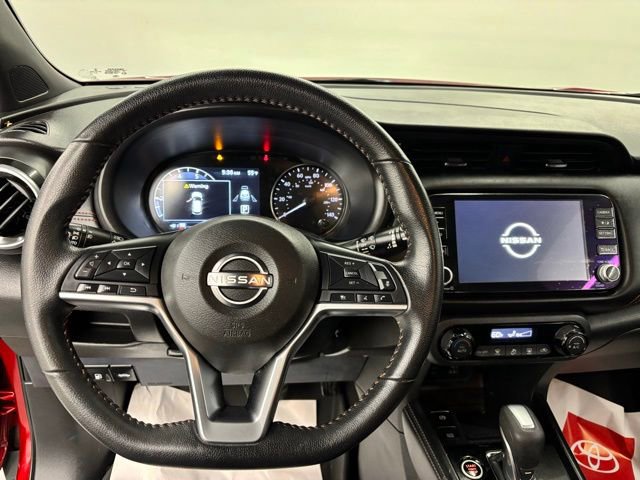 Used 2022 Nissan Kicks SR image 16