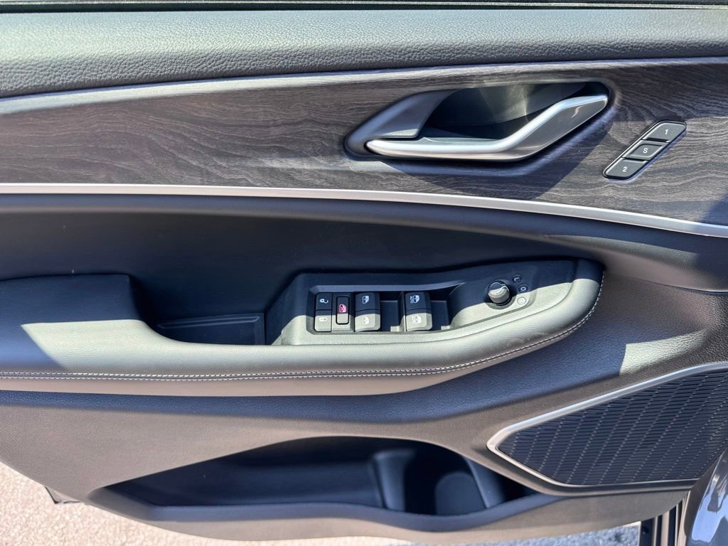 New 2026 Jeep Grand Cherokee L Limited AWD/4WD image 9