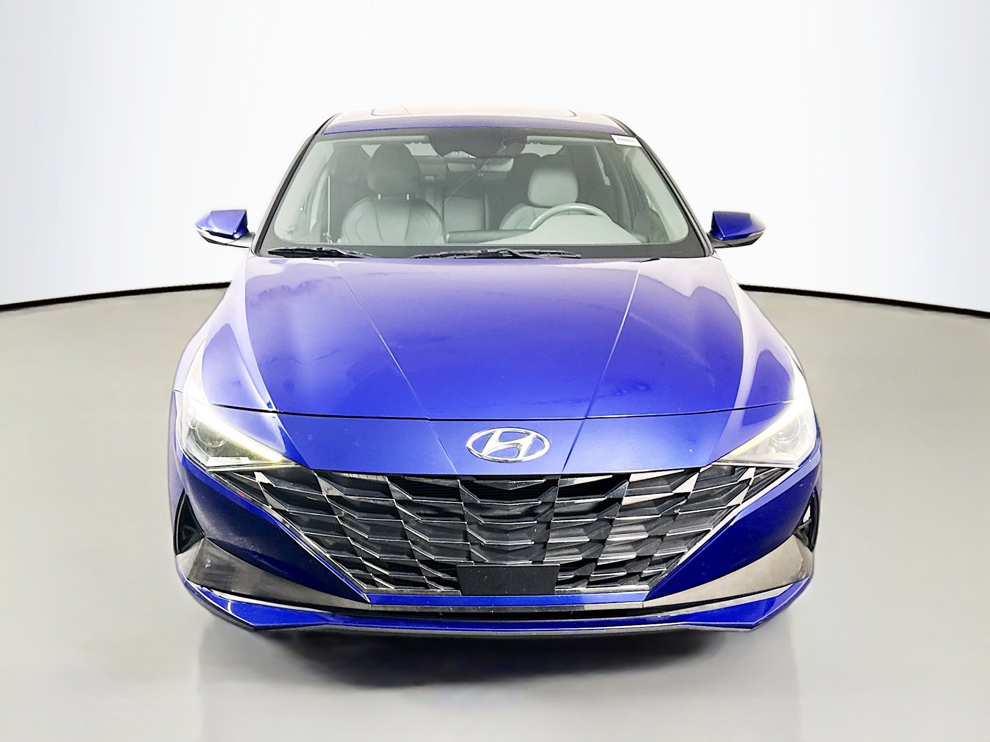 Used 2021 Hyundai Elantra SEL w/ Convenience + Premium Package image 2