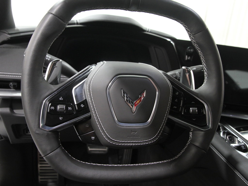 Used 2025 Chevrolet Corvette Stingray Preferred Cpe w/ 2LT image 8