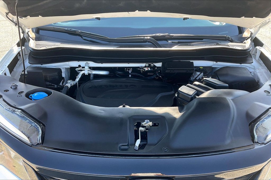 Certified 2022 Honda Pilot Sport image 30