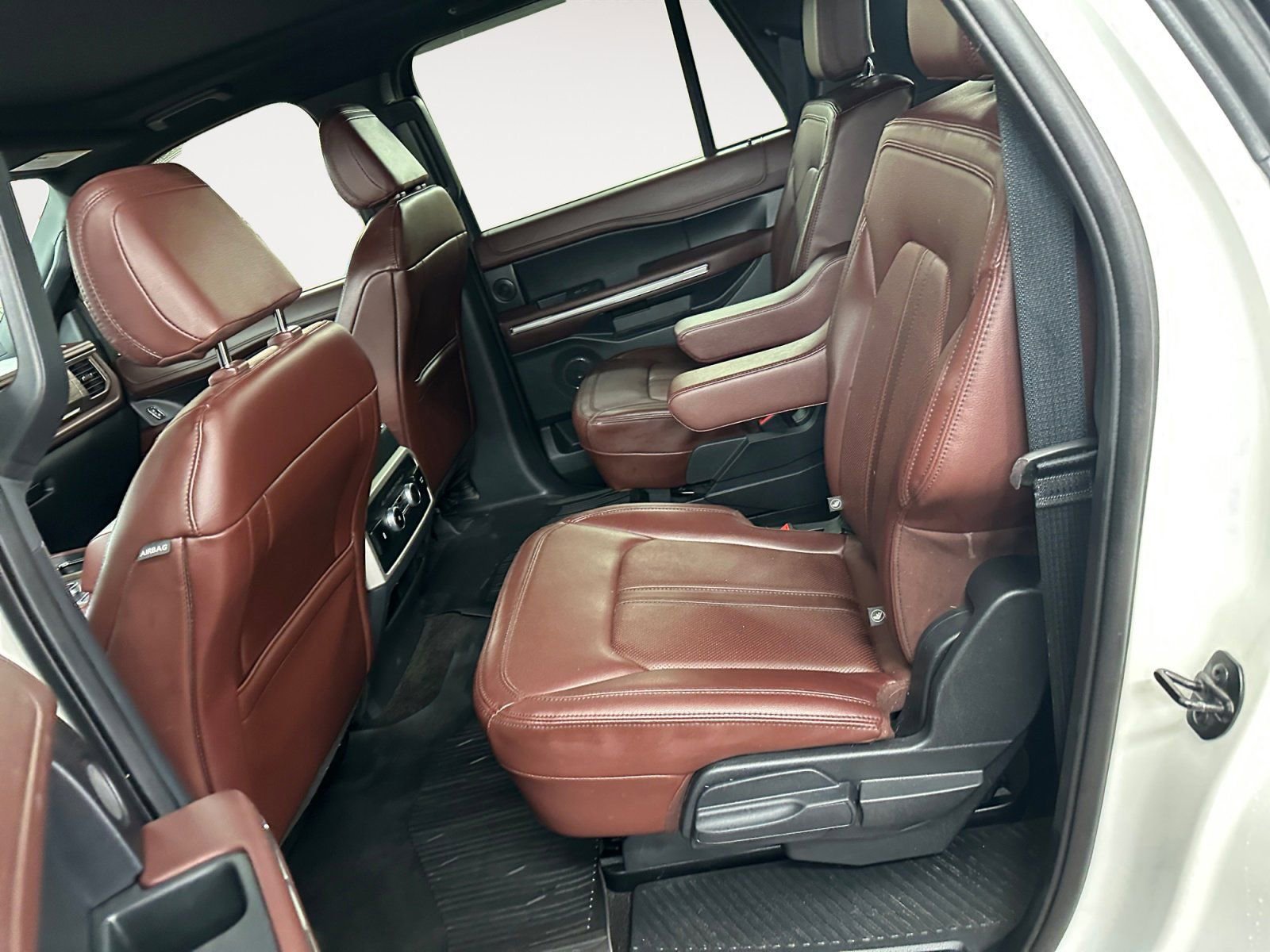 Used 2022 Ford Expedition Max Limited image 11