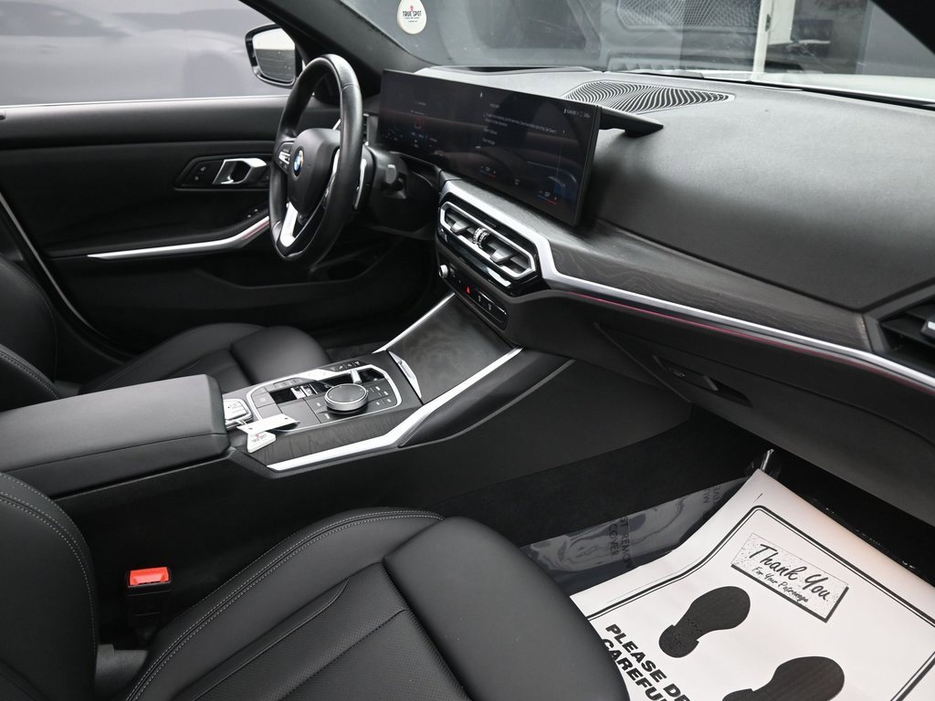 Used 2024 BMW 330i xDrive Sedan w/ Premium Package image 38