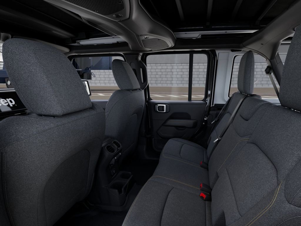 Used 2025 Jeep Wrangler Sahara image 23