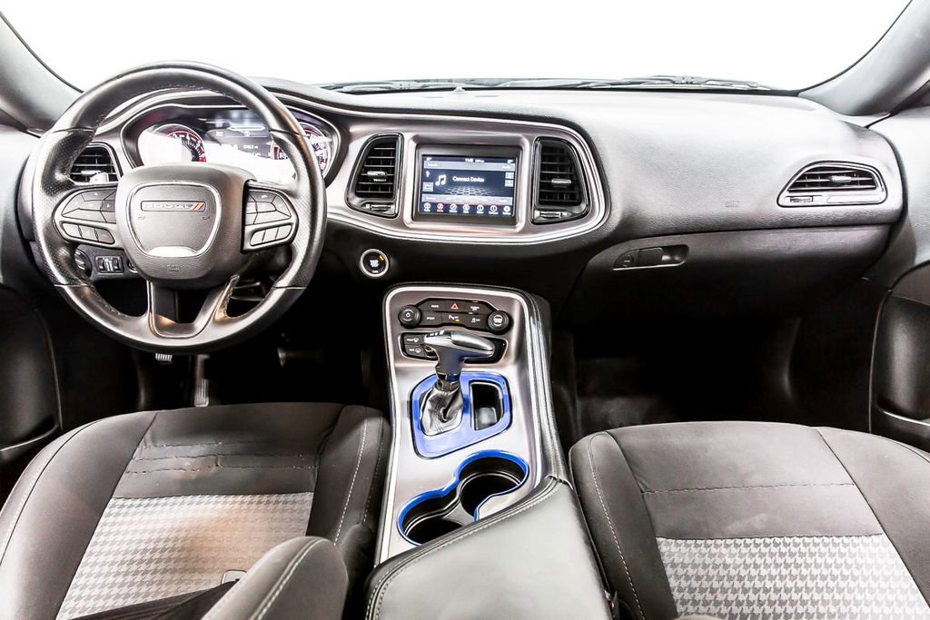 Used 2022 Dodge Challenger GT image 18