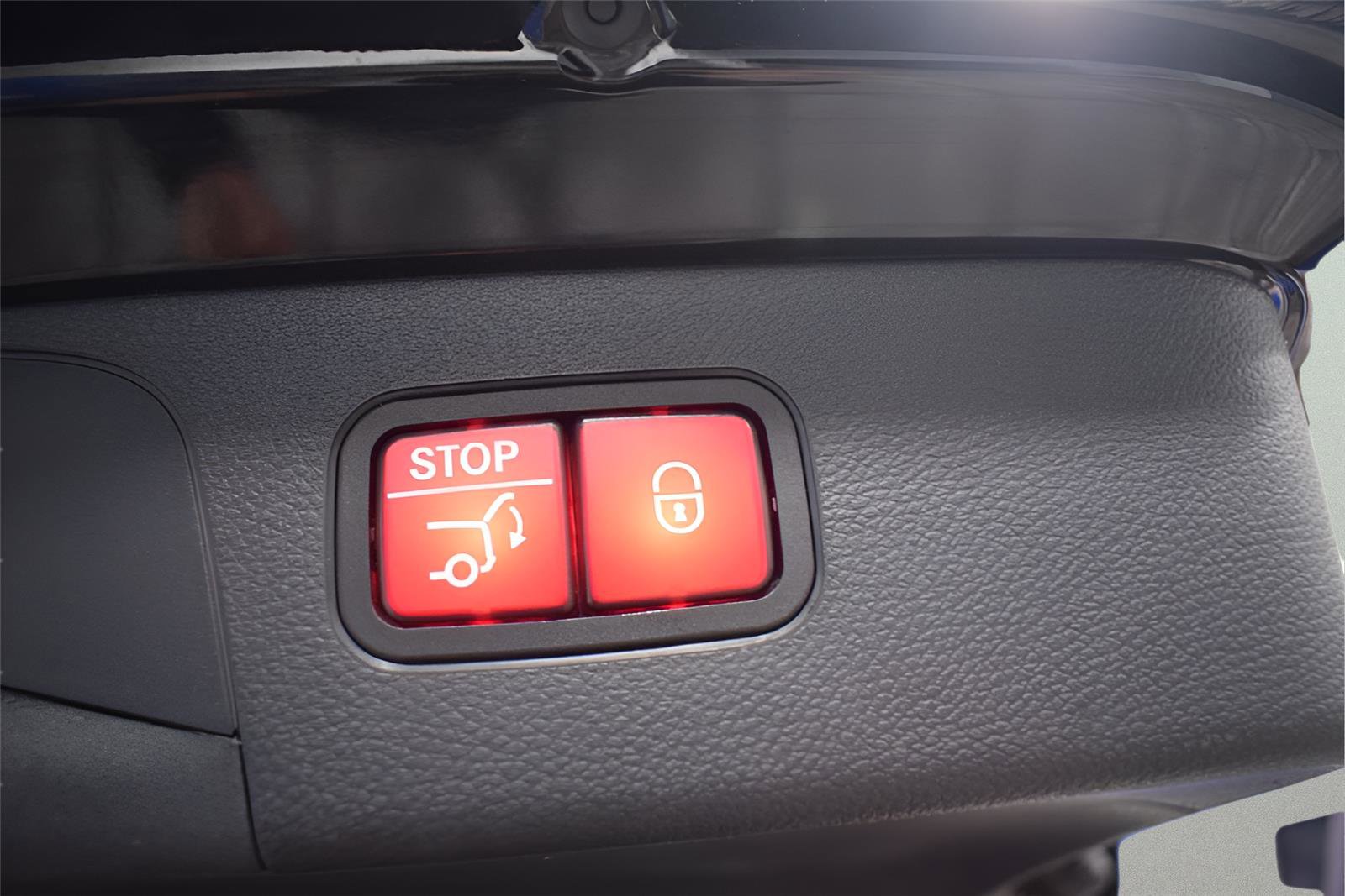 Used 2022 Mercedes-Benz GLC 300 4MATIC image 15