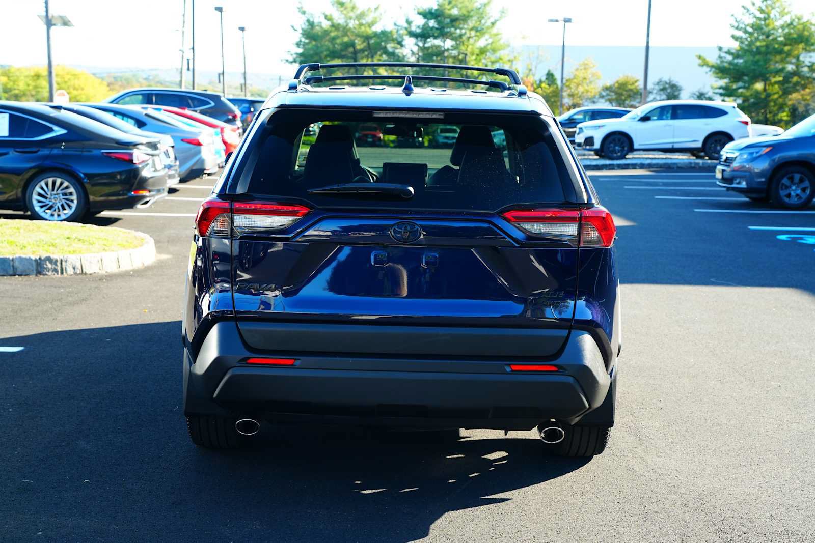 Used 2021 Toyota RAV4 XLE Premium AWD/4WD image 6