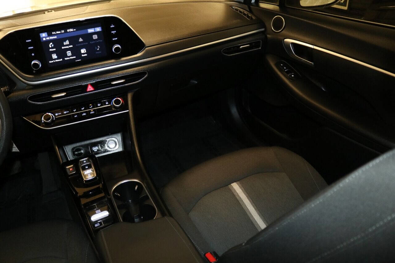 Used 2021 Hyundai Sonata SE image 17