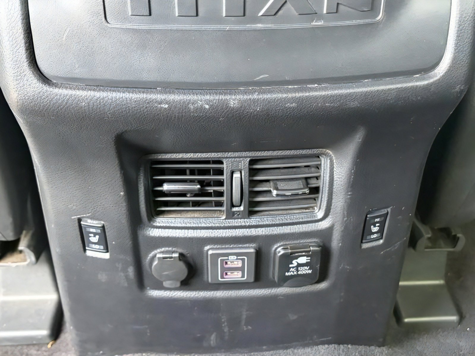 Used 2024 Nissan Titan PRO-4X w/ Pro-4x Convenience Package AWD/4WD image 28