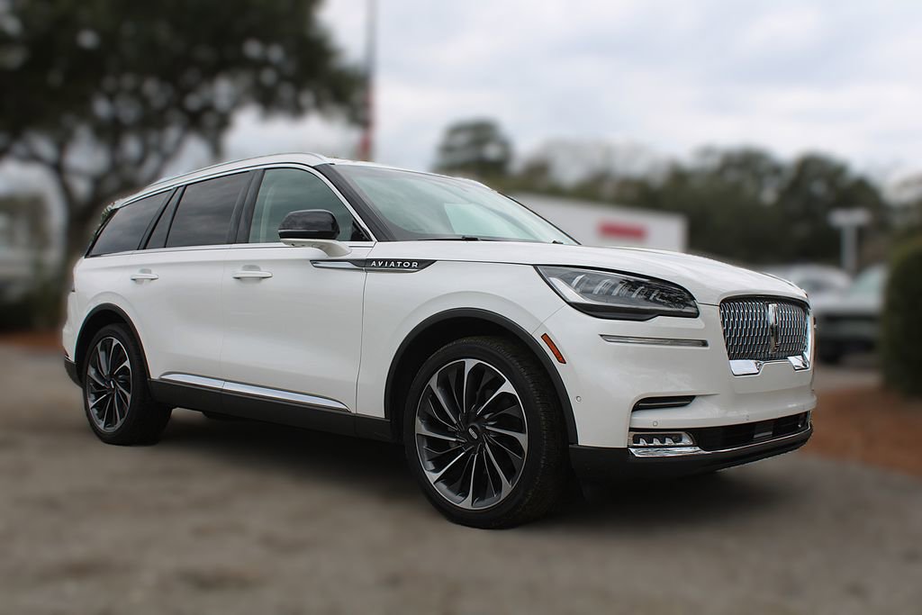 Used 2021 Lincoln Aviator Reserve w/ Equipment Group 201A image 3