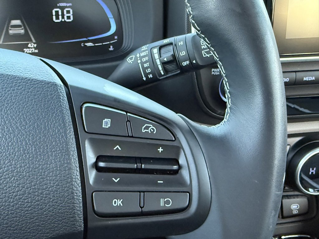 Used 2024 Hyundai Venue SEL image 26