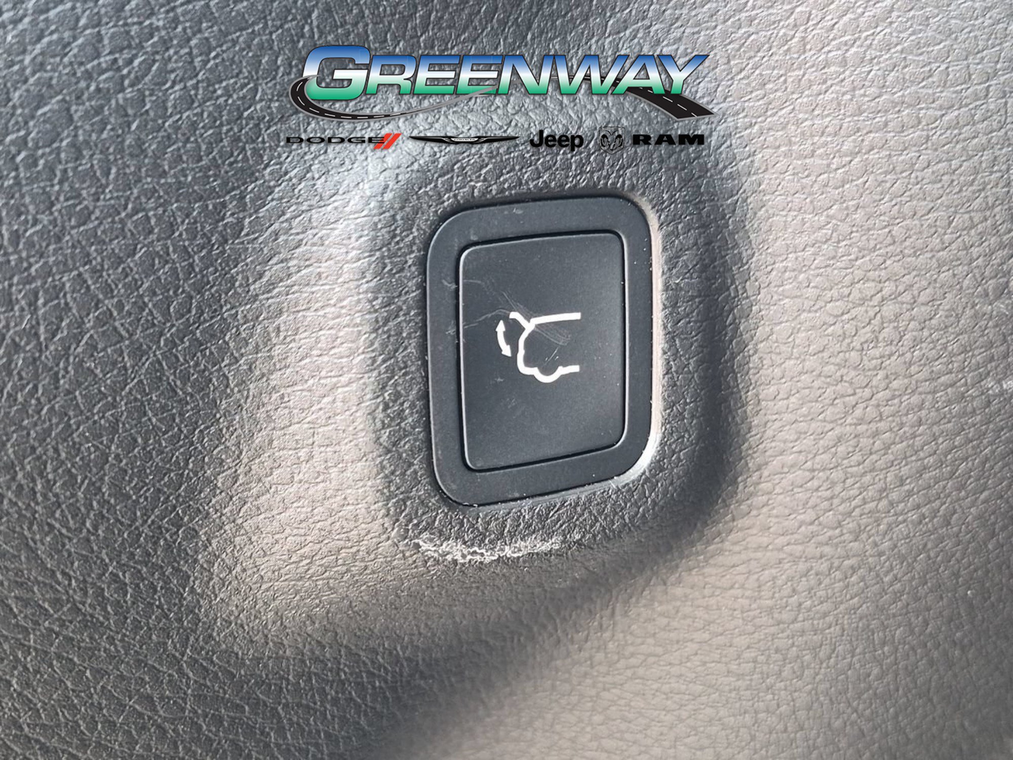 Used 2023 Jeep Compass Trailhawk w/ Trailhawk Elite Group AWD/4WD image 7