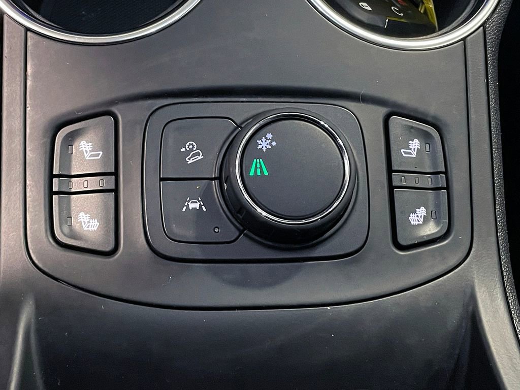 Used 2023 GMC Terrain SLE w/ Driver Convenience Package image 31